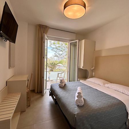 Hotel Brigantino Milano Marittima Exterior photo