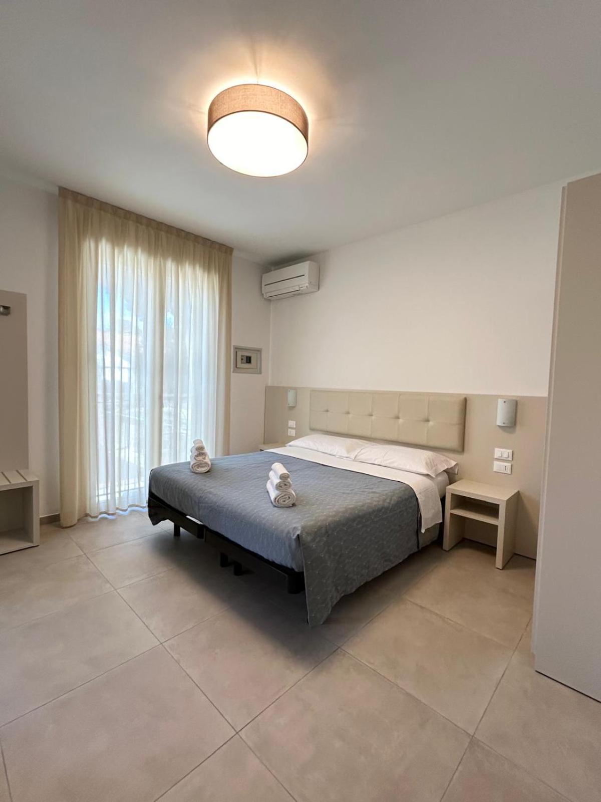 Hotel Brigantino Milano Marittima Exterior photo